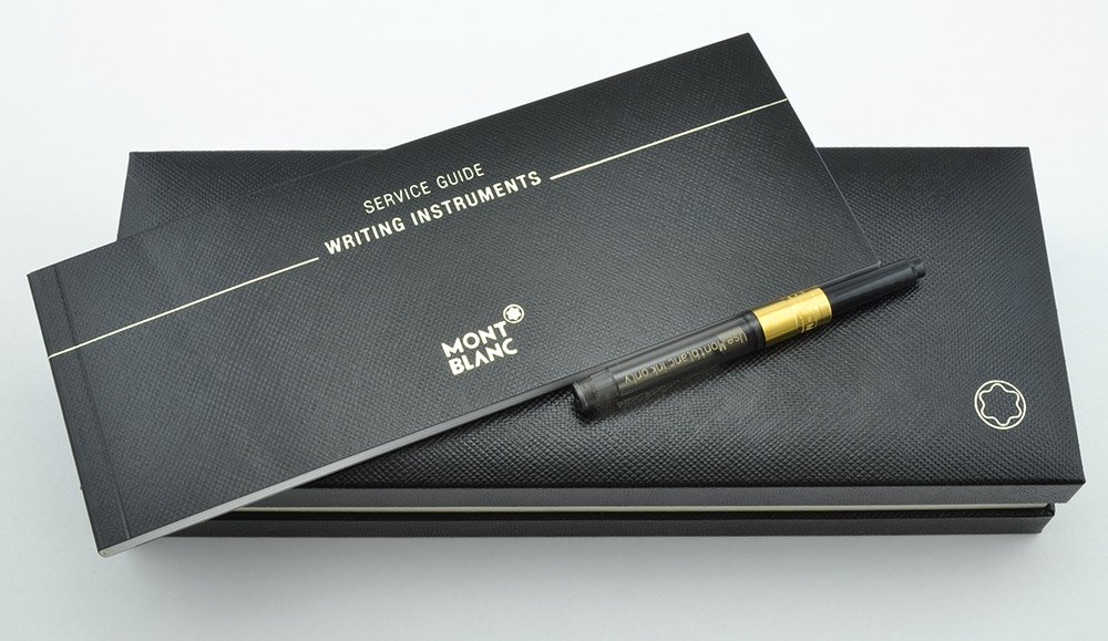 Montblanc Meisterstuck Classique 145P - Black w Platinum Trim, 14k